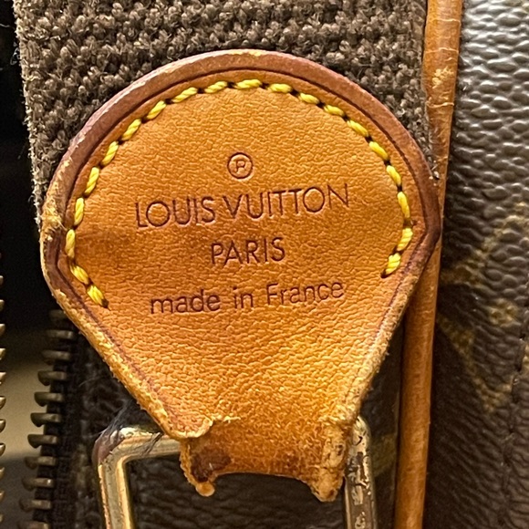 Louis Vuitton Reporter Monogram PM Canvas Crossbody Bag - Picture 6 of 16